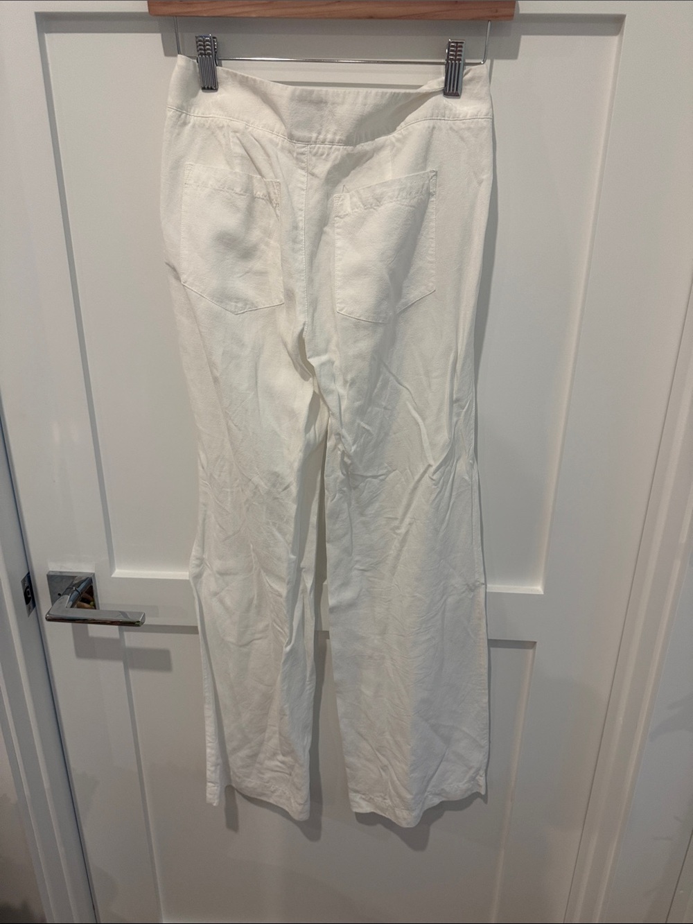 Cabi linen lyocell white draw string pants with pockets - Picture 5 of 6